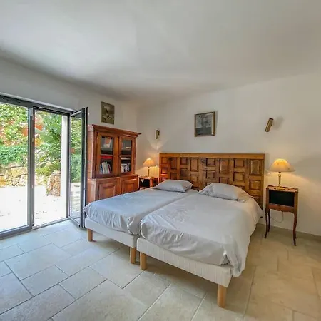 Maison Au Calme, Proche Cogolin